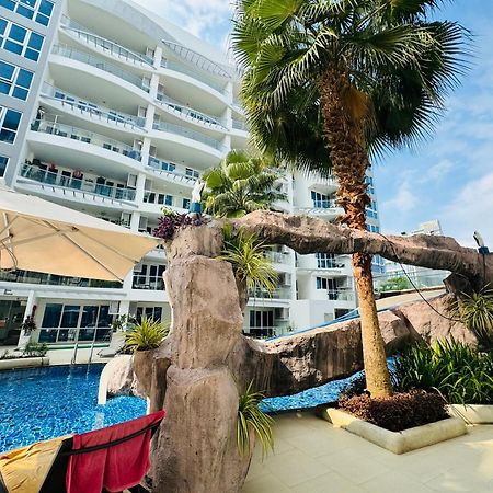 Grand Avenue Conde Pattaya Daire Dış mekan fotoğraf