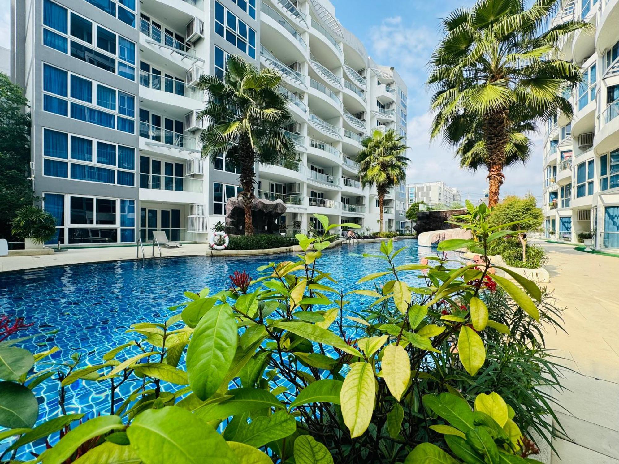 Grand Avenue Conde Pattaya Daire Dış mekan fotoğraf